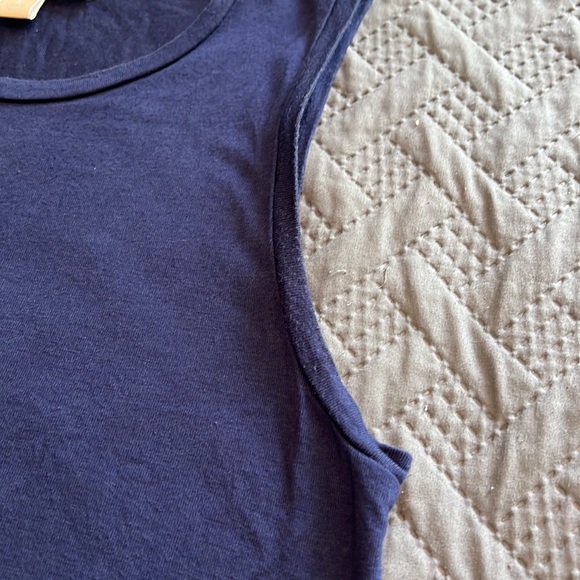 Michael Kohrs : Blue Tank - Small - Picture 7 of 11